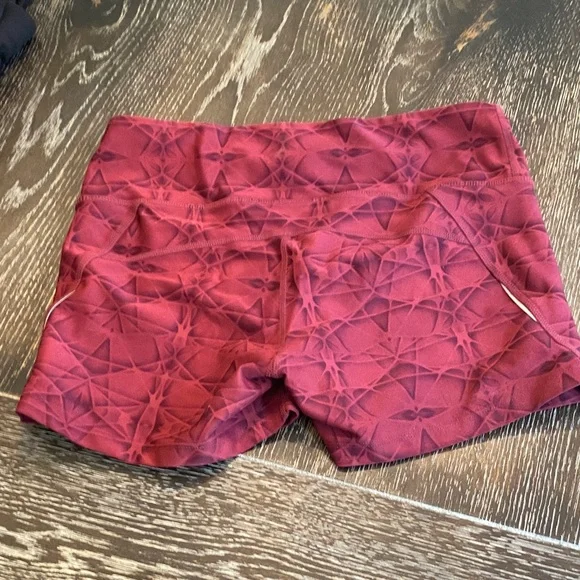 MPG Maroon Patterned Activewear - Picture 5 of 10